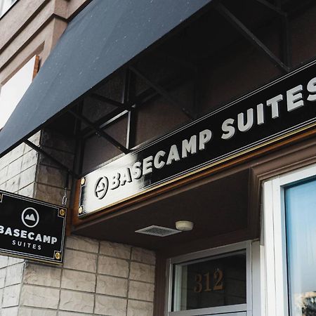 Basecamp Suites Банф Екстериор снимка