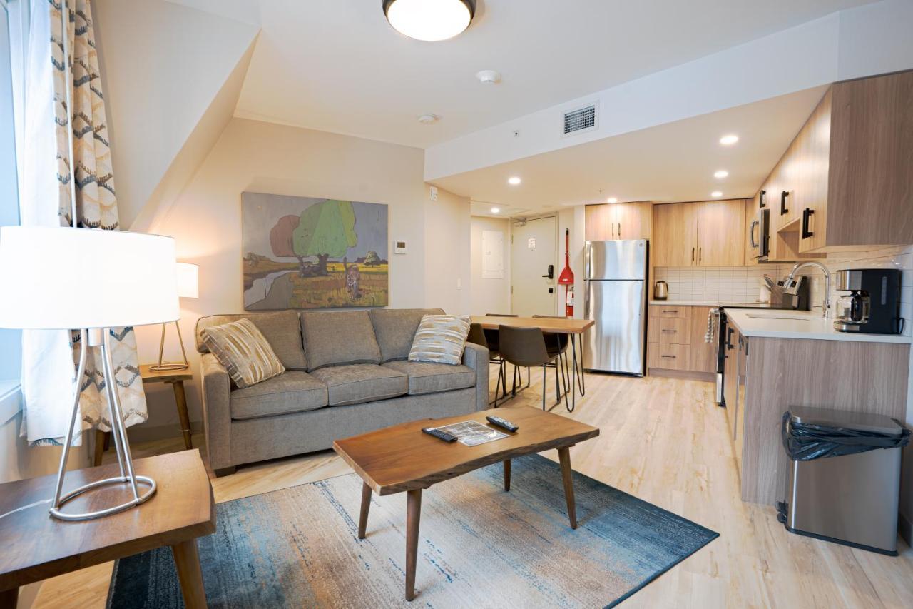 Basecamp Suites Банф Екстериор снимка