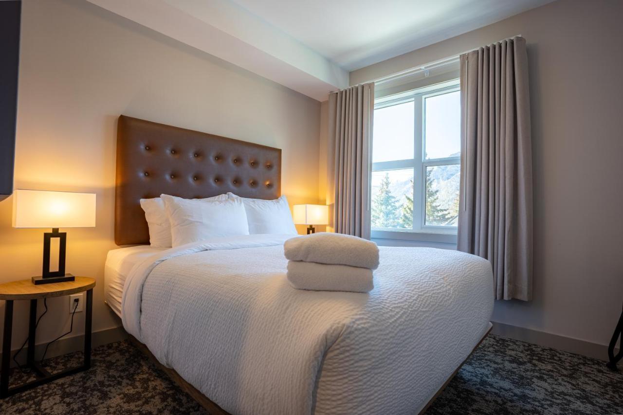 Basecamp Suites Банф Екстериор снимка