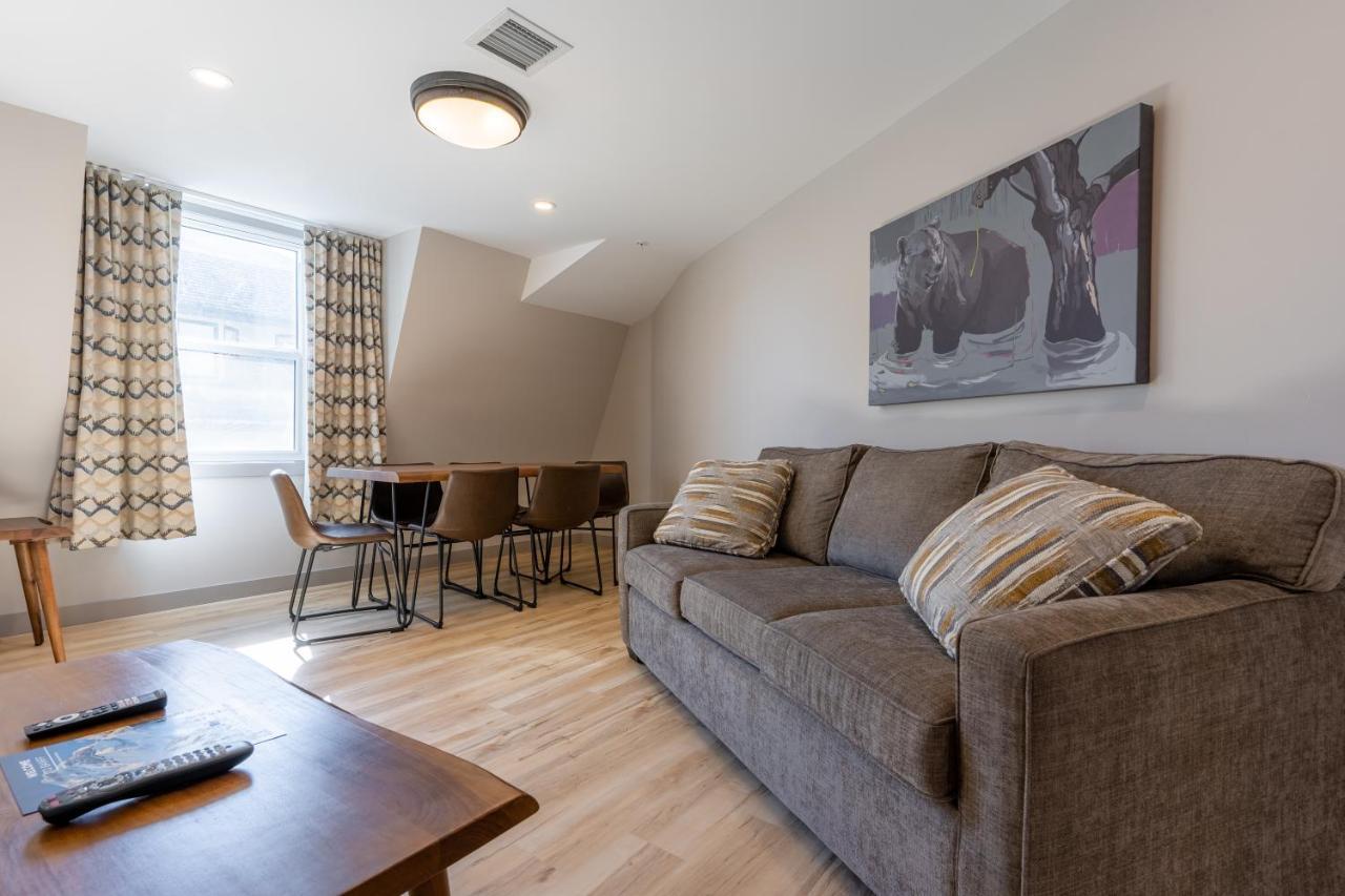 Basecamp Suites Банф Екстериор снимка