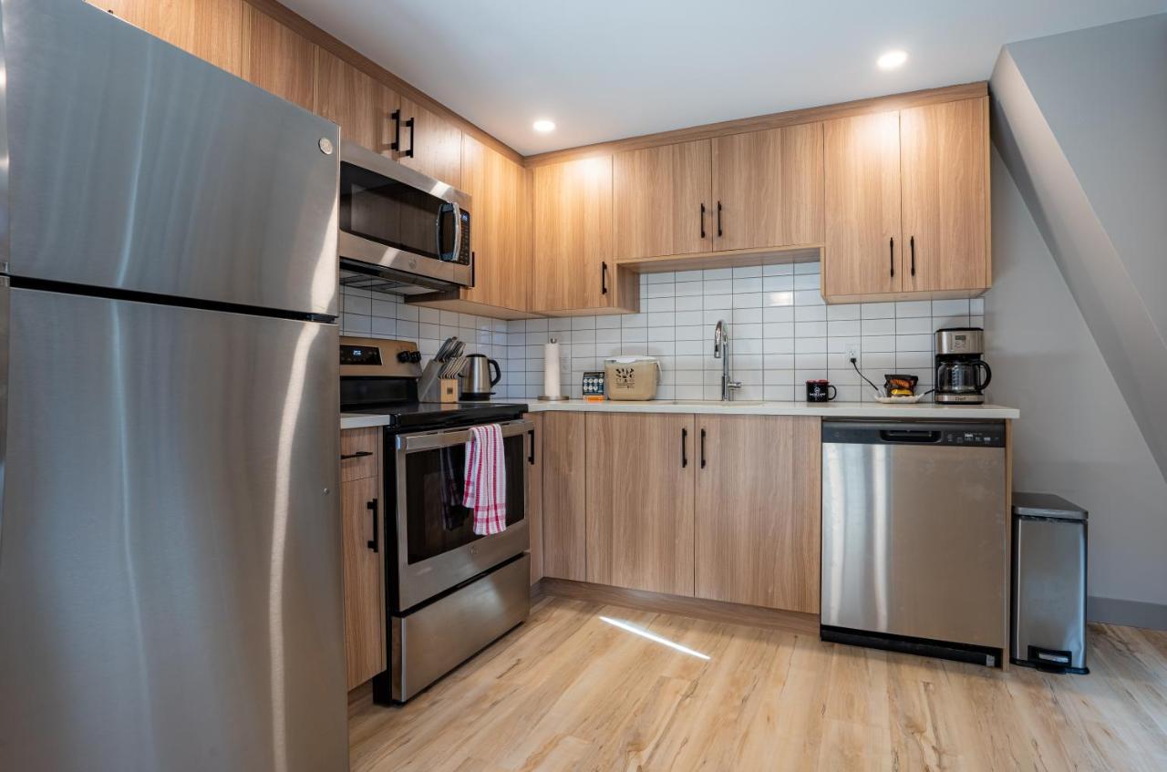 Basecamp Suites Банф Екстериор снимка